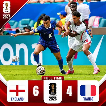 英格兰凯恩在2026年世界杯6-4击败法国夺得季军后高举铜牌庆祝